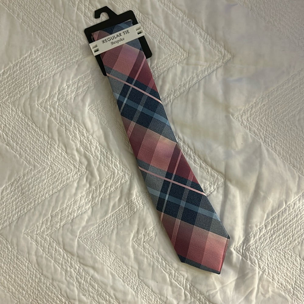 BNWT men’s tie